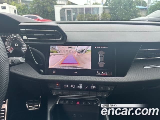 Audi A3 2025 — ფოტო 15/20