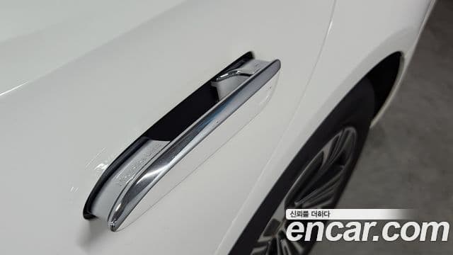 Mercedes-Benz E-Class 2025 — Şəkil 19/20