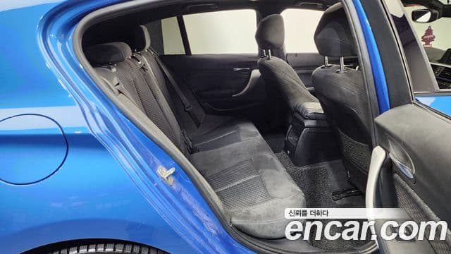 BMW 1 Series 2018 — Şəkil 11/20