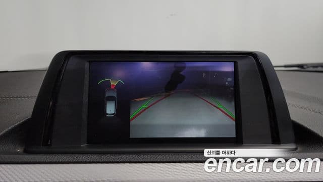 BMW 1 Series 2018 — Şəkil 14/20