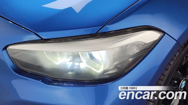 BMW 1 Series 2018 — Şəkil 23/33