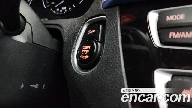 BMW 1 Series 2018 — Şəkil 12/33