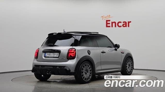 Mini Cooper S 2024 — ფოტო 2/20