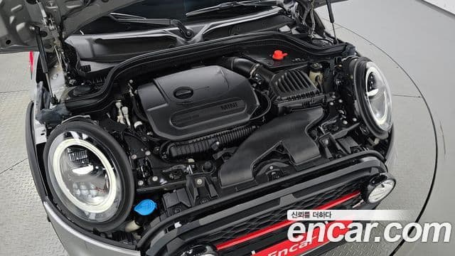 Mini Cooper S 2024 — ფოტო 6/20
