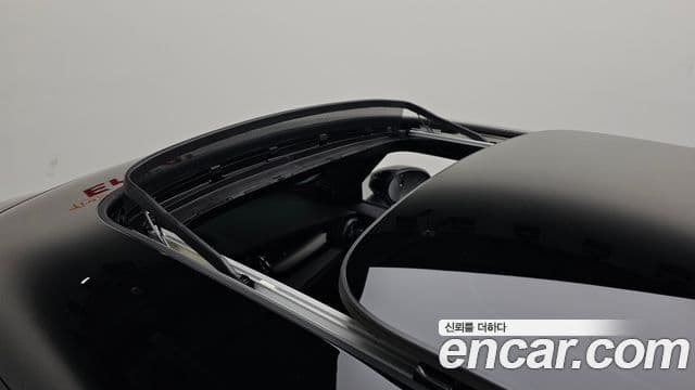 Mini Cooper S 2024 — ფოტო 16/20