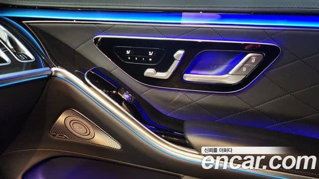 Mercedes-Benz S-Class 2024 — Фото 13/20