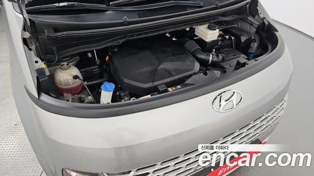 Hyundai Staria 2022 — ფოტო 6/20