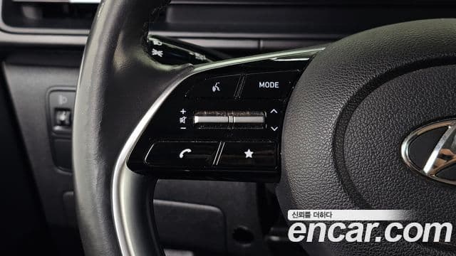 Hyundai Staria 2022 — ფოტო 14/20