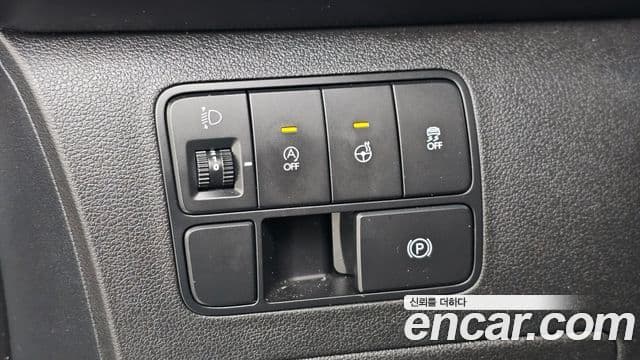 Hyundai Staria 2022 — ფოტო 16/20