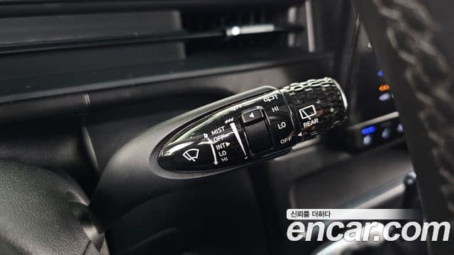 Hyundai Staria 2022 — ფოტო 18/20