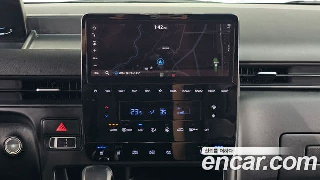 Hyundai Staria 2022 — ფოტო 19/20