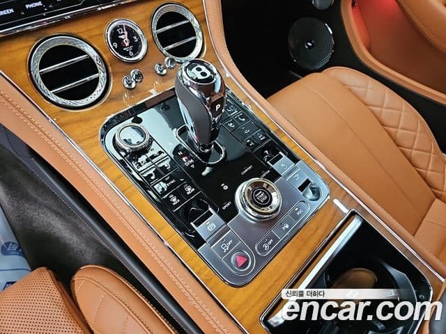 Bentley Continental GT 2020 — Şəkil 6/20