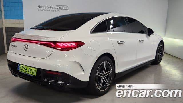 Mercedes-Benz EQE 2024 — ფოტო 14/20