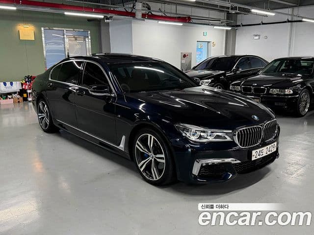 BMW 7 Series 2019 — ფოტო 2/20