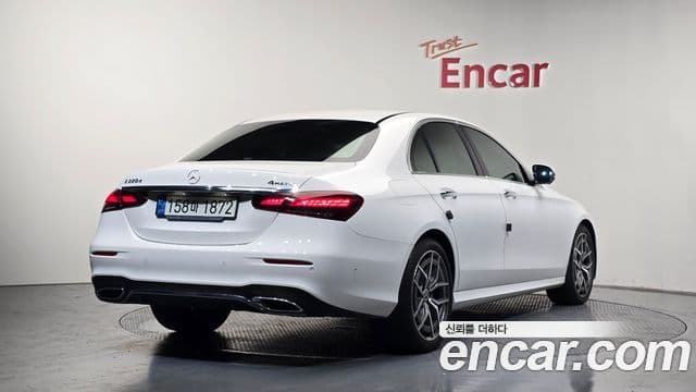 Mercedes-Benz E-Class 2020 — Şəkil 2/20
