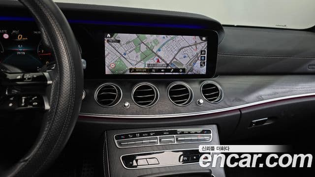 Mercedes-Benz E-Class 2020 — Şəkil 12/20