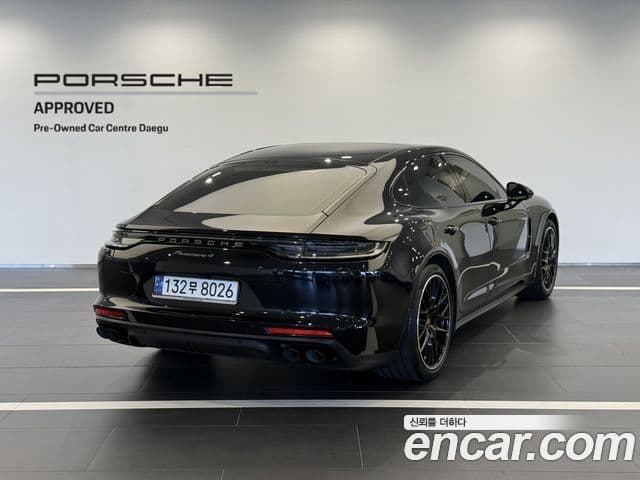 Porsche Panamera 2023 — ფოტო 6/20