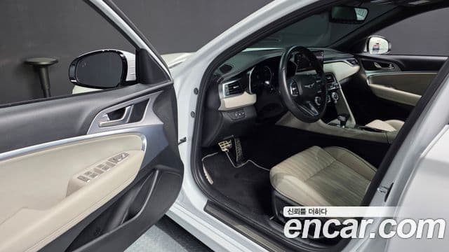 Genesis G70 2021 — ფოტო 10/20