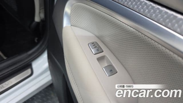Genesis G70 2021 — ფოტო 19/20