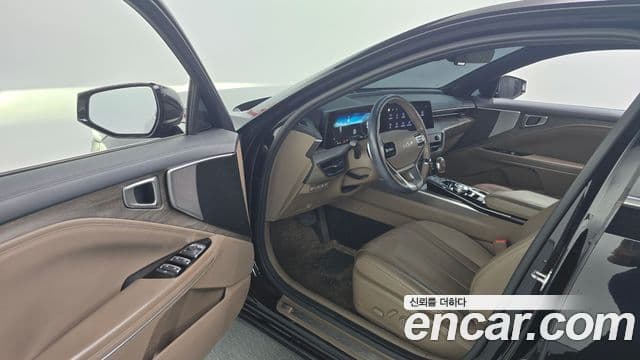 Kia K8 2021 — Şəkil 10/20