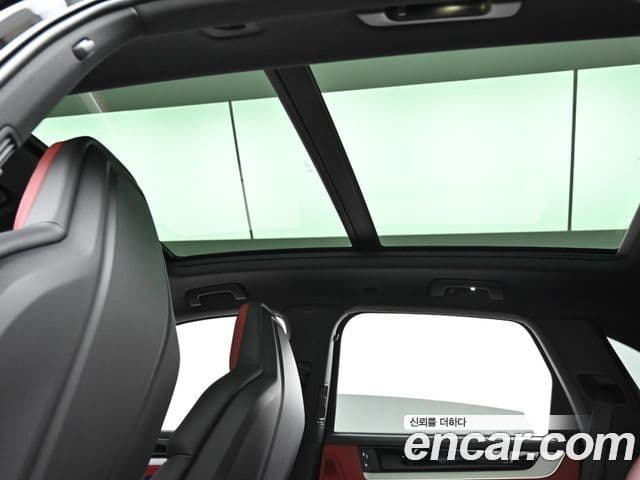 Porsche Cayenne 2025 — Photo 7/20