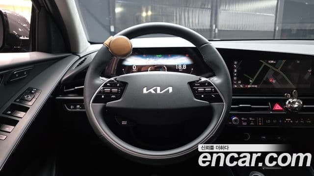 Kia Niro 2025 — Фото 14/20