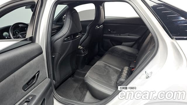 Hyundai Avante 2023 — ფოტო 11/20