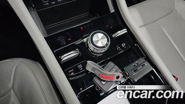 Jeep Grand Cherokee 2022 — фото 9 из 20