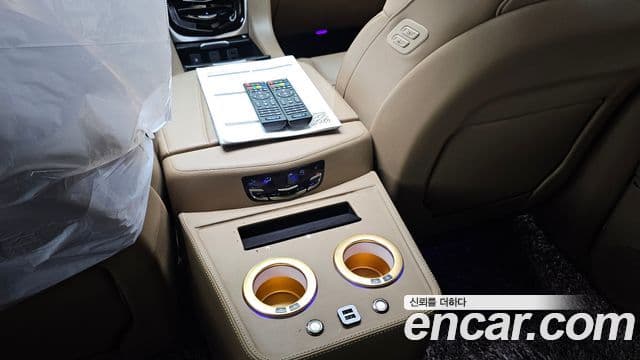 Cadillac Escalade 2019 — фото 9 из 20