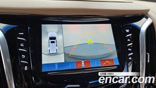 Cadillac Escalade 2019 — ფოტო 13/20