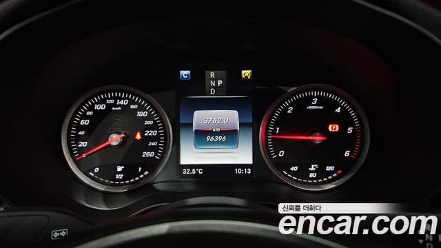 Mercedes-Benz GLC-Class 2018 — Şəkil 8/20