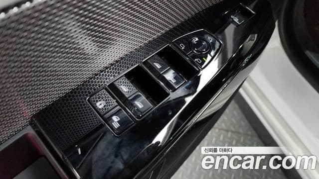 BMW 7 Series 2024 — Photo 34/36