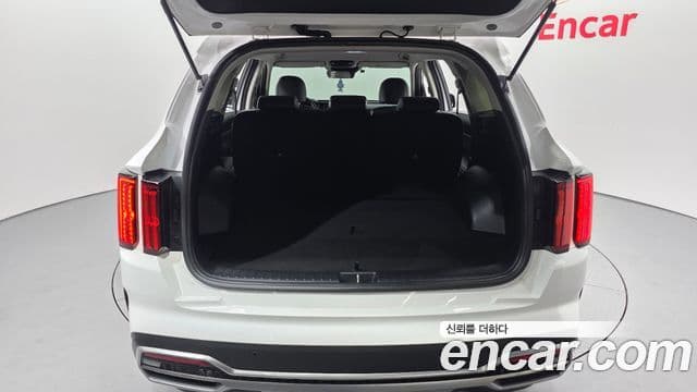 Kia Sorento 2021 — ფოტო 20/20