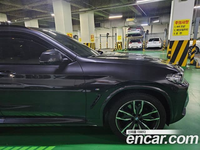 BMW X4 2025 — ფოტო 4/12
