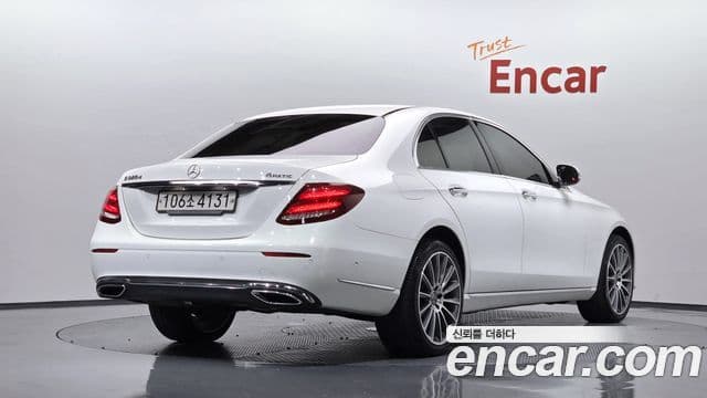 Mercedes-Benz E-Class 2019 — Фото 2/20