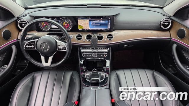 Mercedes-Benz E-Class 2019 — Фото 7/20