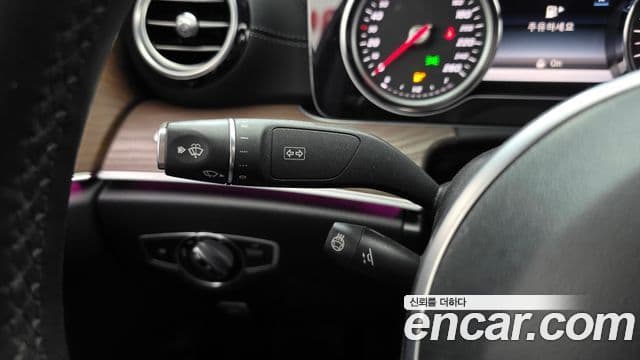 Mercedes-Benz E-Class 2019 — Фото 20/20