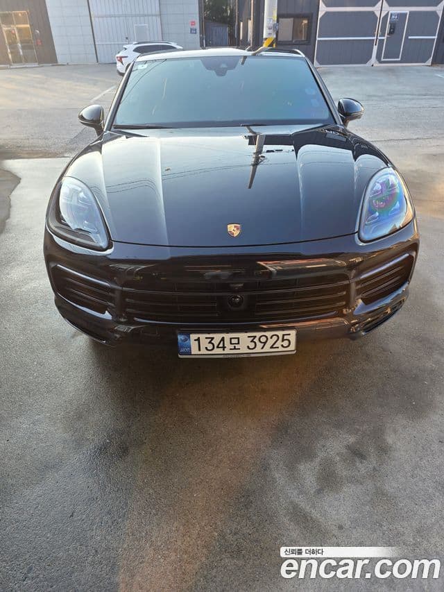 Porsche Cayenne 2022 — ფოტო 3/13