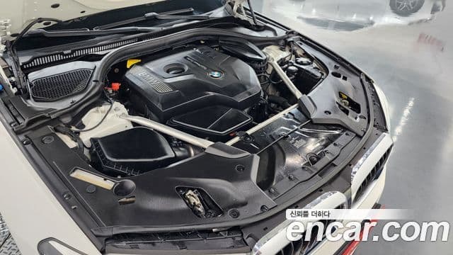 BMW 5 Series 2018 — ფოტო 6/20