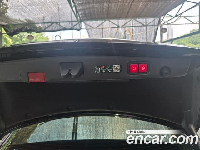 Mercedes-Benz E-Class 2022 — Şəkil 5/10
