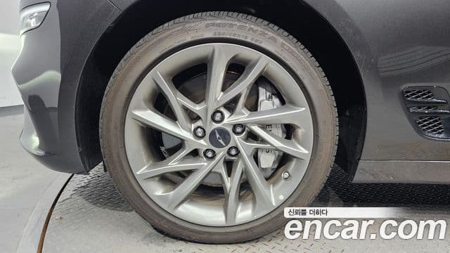 Genesis G70 2026 — ფოტო 19/20