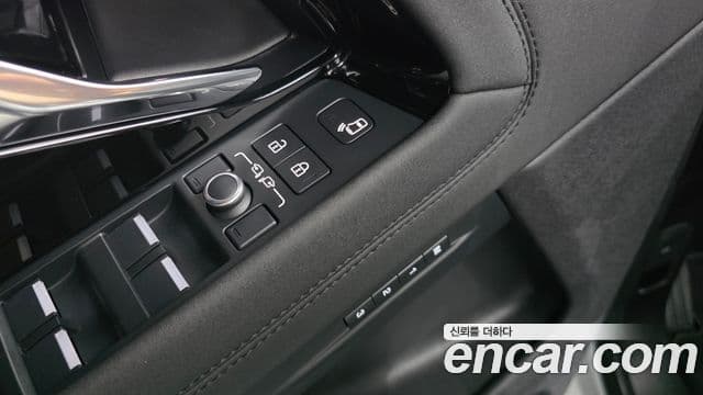 Land Rover Range Rover Evoque 2022 — Photo 7/20