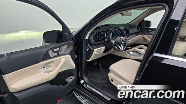 Mercedes-Benz GLE-Class 2023 — Фото 11/20