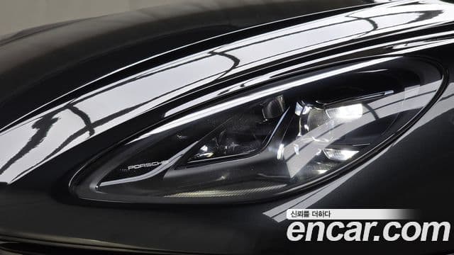 Porsche Macan 2020 — Photo 20/30