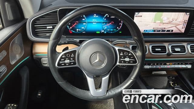 Mercedes-Benz GLE-Class 2019 — ფოტო 12/20