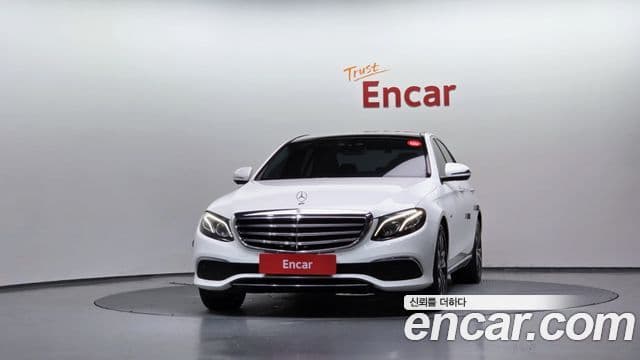 Mercedes-Benz E-Class 2019 — ფოტო 3/20