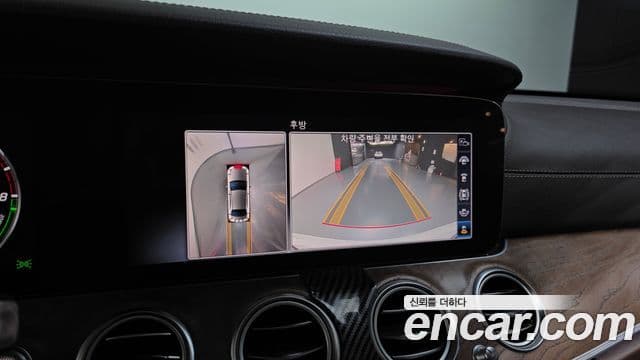 Mercedes-Benz E-Class 2019 — ფოტო 15/20