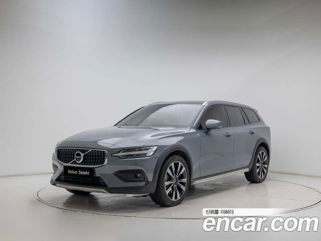 Volvo V60 Cross Country 2022 — Фото 19/19