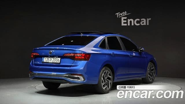 Volkswagen Jetta 2023 — Şəkil 1/20