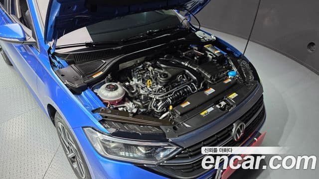 Volkswagen Jetta 2023 — Photo 11/20
